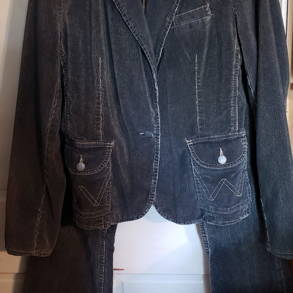 Retro Wrangler corduroy fitted jacket and jean set